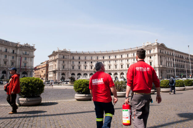 fire extinguishers maintenance
